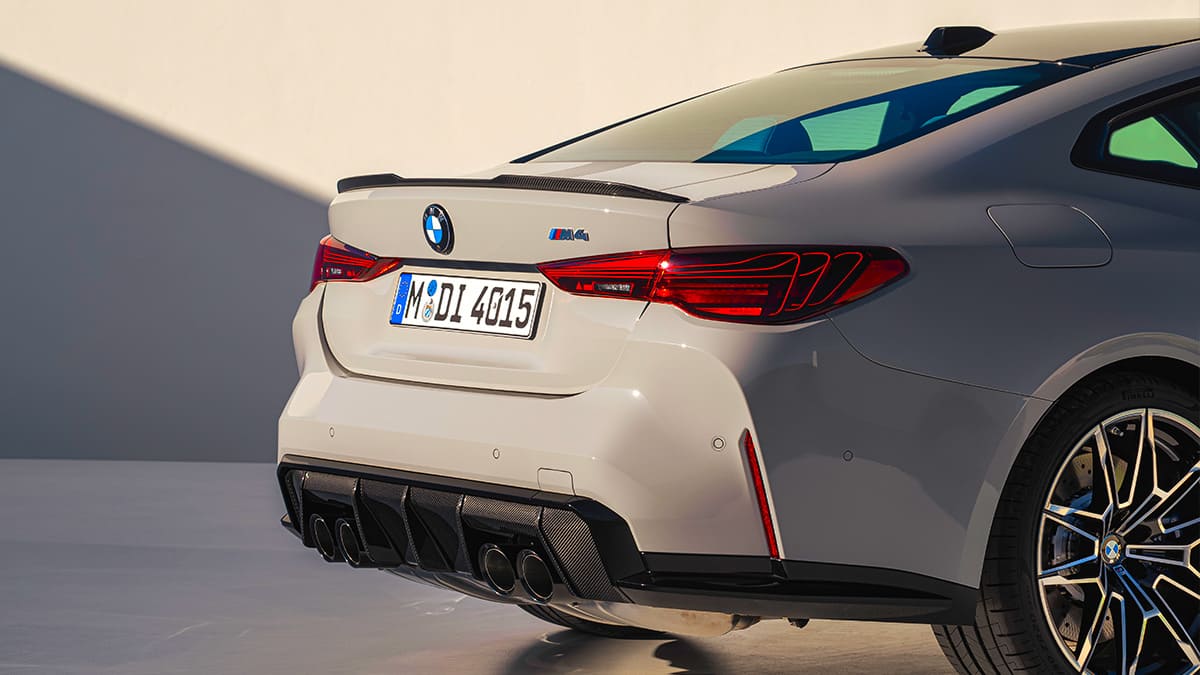 2024 BMW M4 egzoz