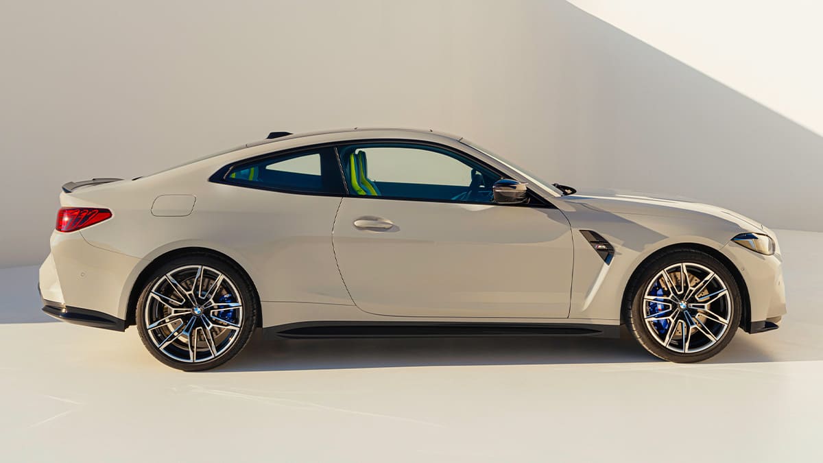 2024 BMW M4 uzunluk