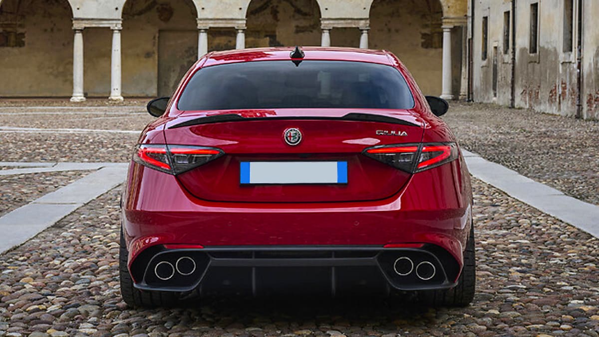 Alfa Romeo Giulia Motor Seçenekleri