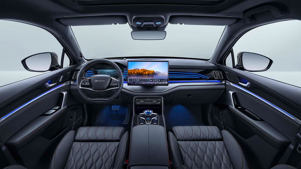 BYD Tang kokpit
