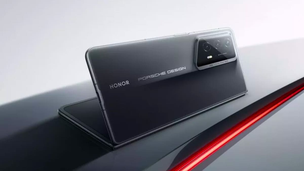 Porsche Design Dünyanın En İnce Katlanabilir Telefonu