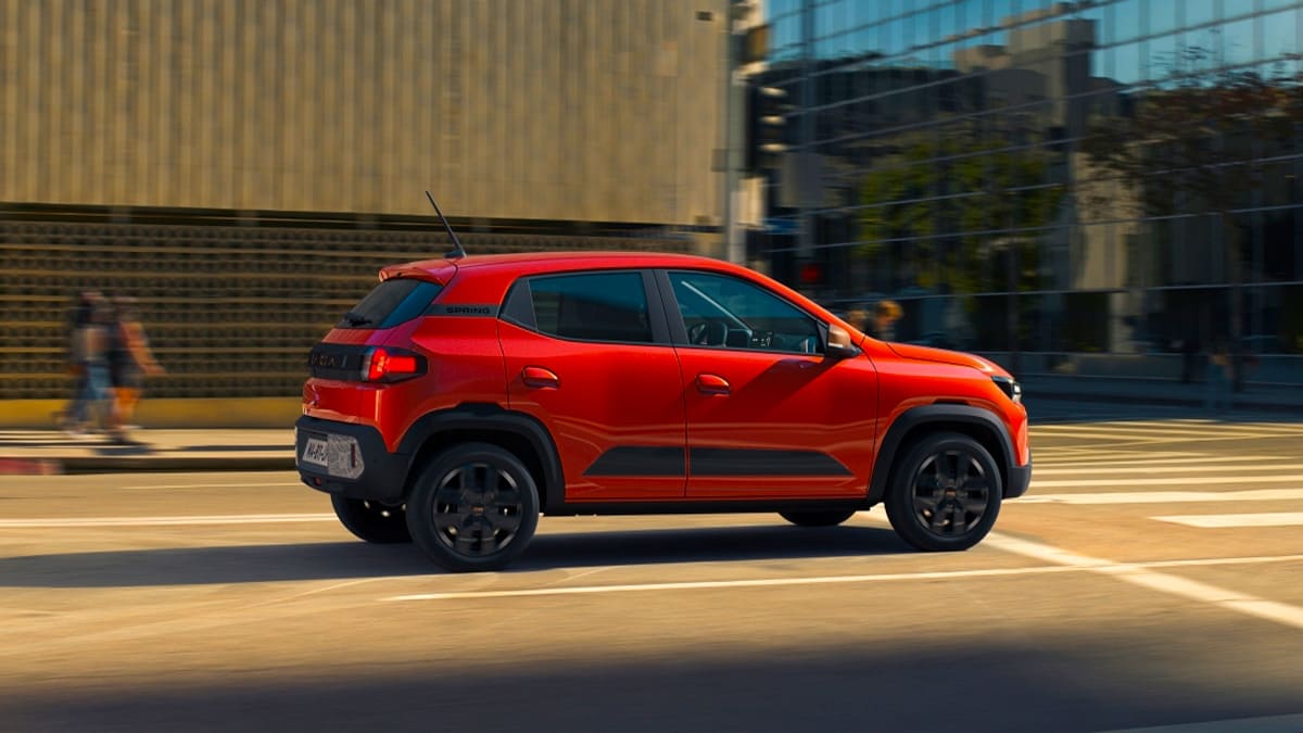 yeni dacia spring 2025