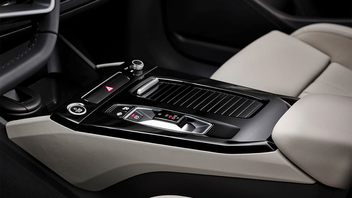 Audi Q6 e-tron quattro konsol