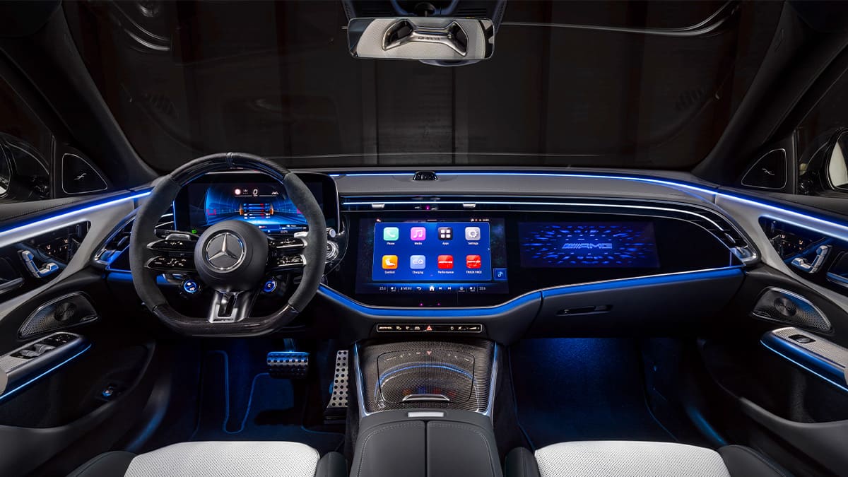 Mercedes-AMG E 53 HYBRID 4MATIC+kabin