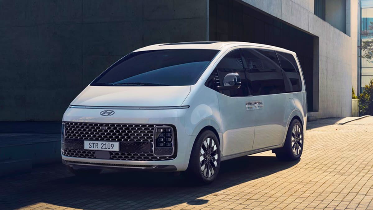 staria-Nisan-2024-fiyat