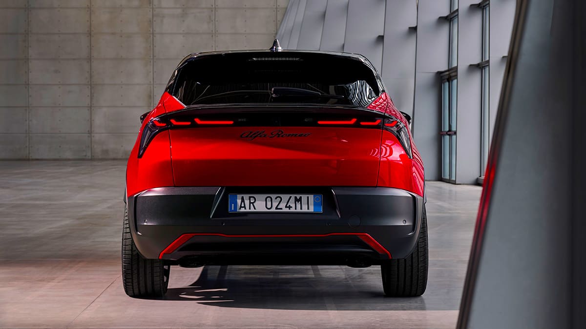alfa romeo milano fiyatı