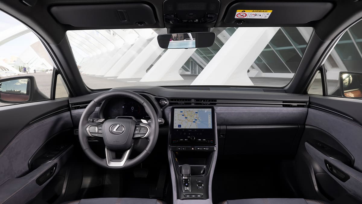 lexus lbx iç mekanı