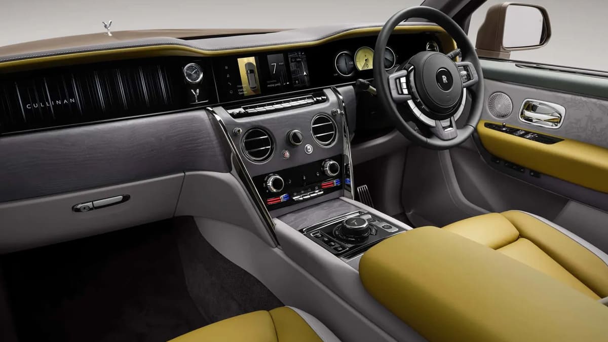 Rolls-Royce Cullinan II ve Black Badge Cullinan II