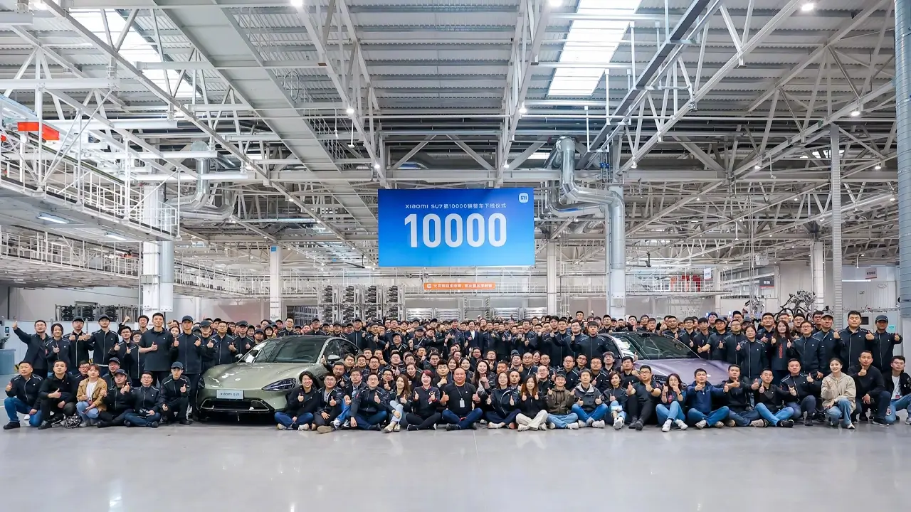 Xiaomi Bir Ayda 10000 Adet SU7 Modeli Üretti!