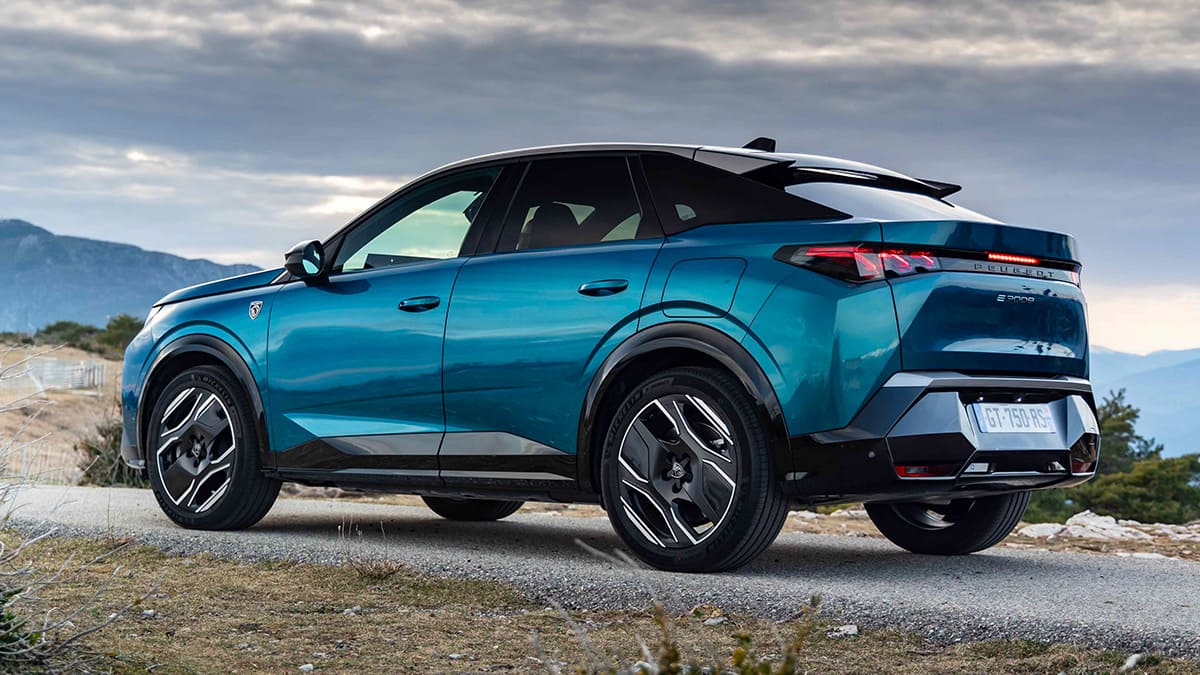 Yeni Peugeot 3008 ve E-3008 Eylülde Türkiye'de