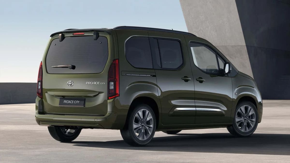 Yenilenen Toyota Proace City