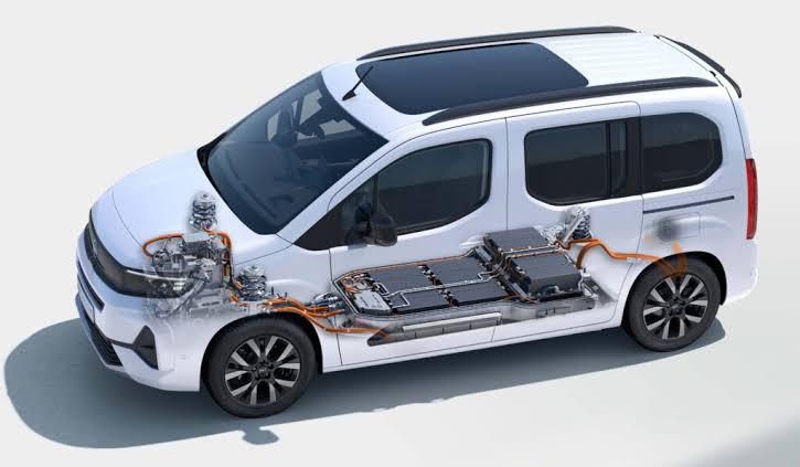Yeni Opel Combo Elektrik Türkiye'de Satışa Sunuldu