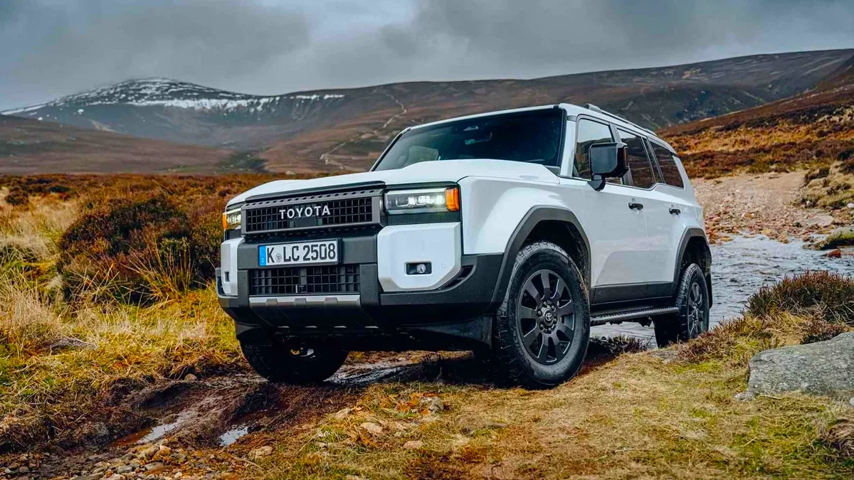 Toyota, Yeni Land Cruiser Prado Modelini Türkiye'de Satışa Sundu