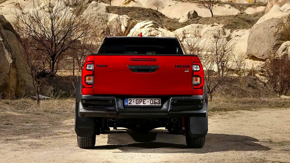 Toyota Hilux GR SPORT Kapadokya'da Tanıtıldı