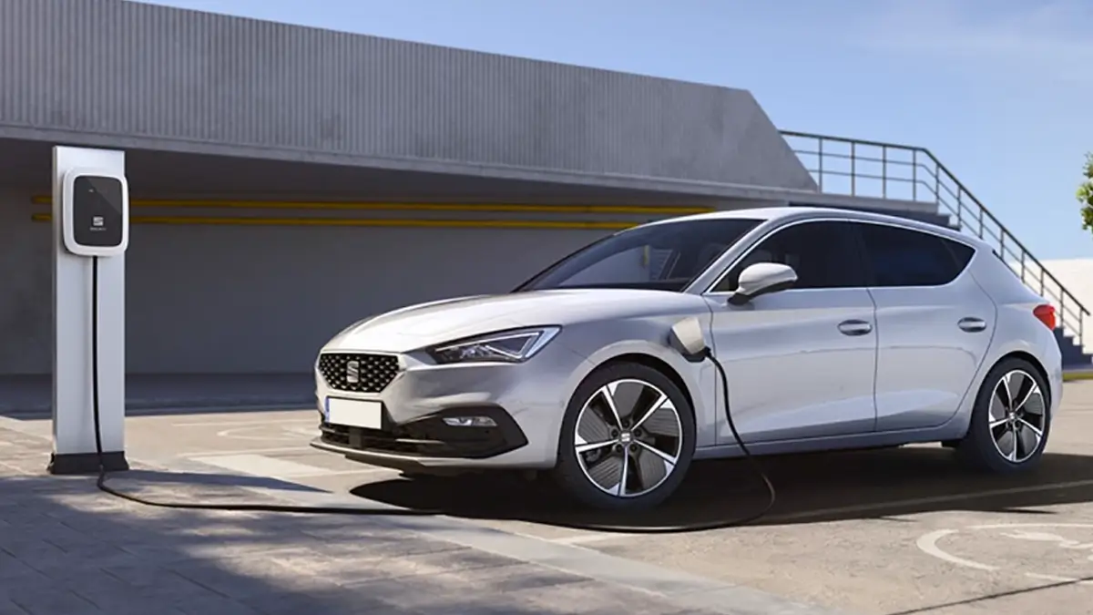 204 Beygirlik Yeni Seat Leon e-HYBRID