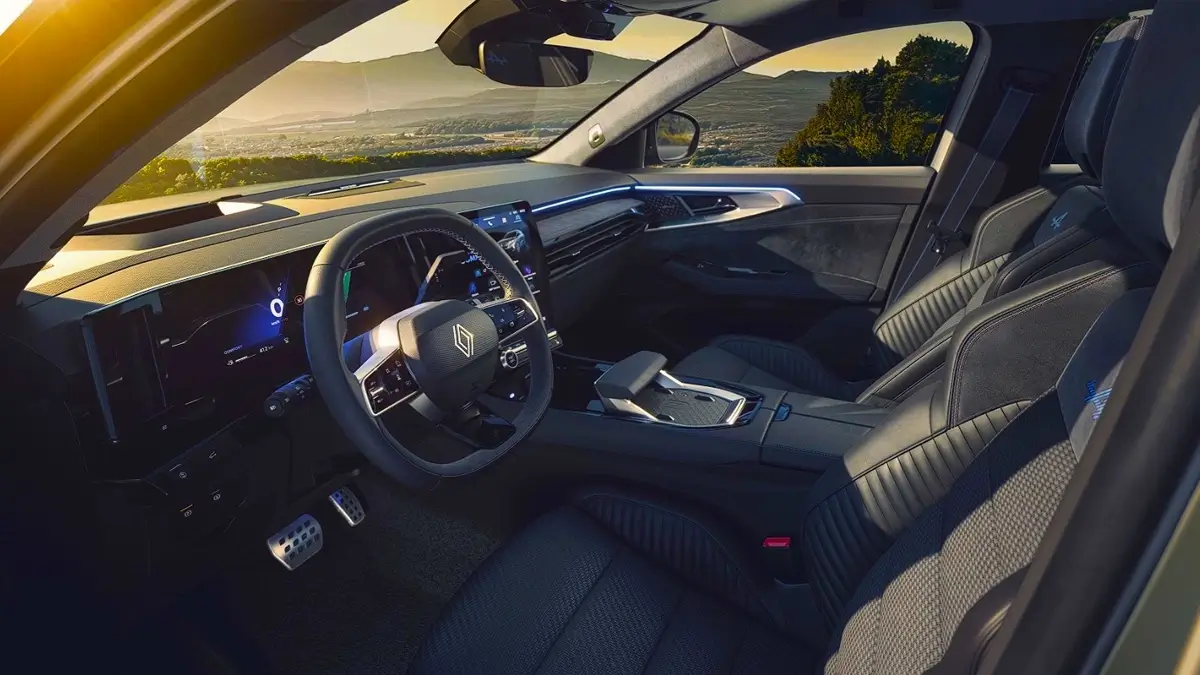 Makyajlı Renault Austral